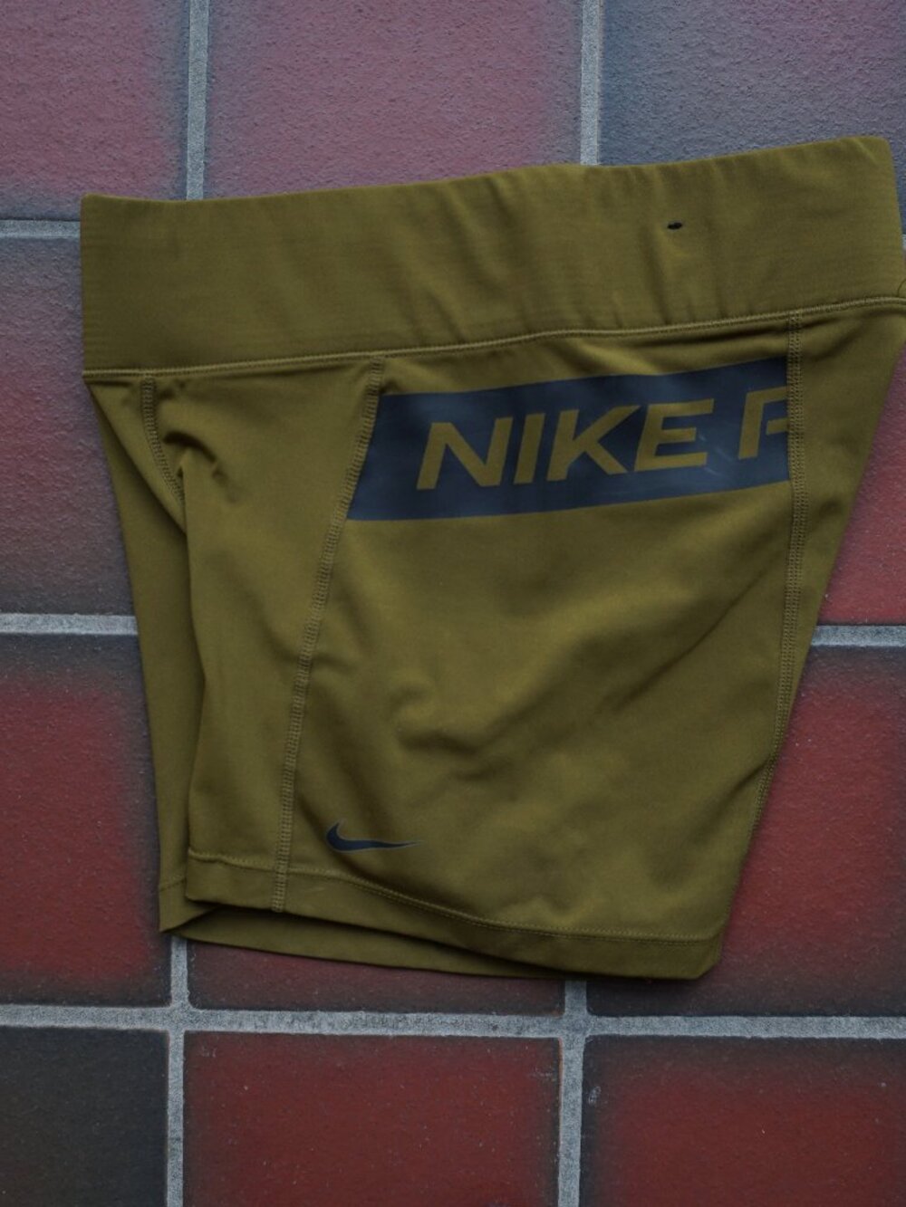 Nike Pro Dri-Fit Compression Shorts - Picture 3 of 4